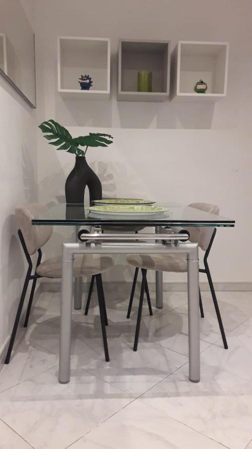 דירות מדריד Apartamento Junto Al Santiago Bernabeu Con Piscina מראה חיצוני תמונה